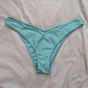 Tori Praver ribbed v bikini bottoms